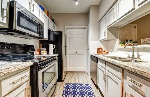 Eagle Crest Apartments