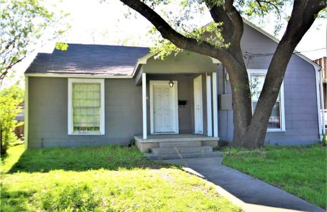 4504 Stonewall Street