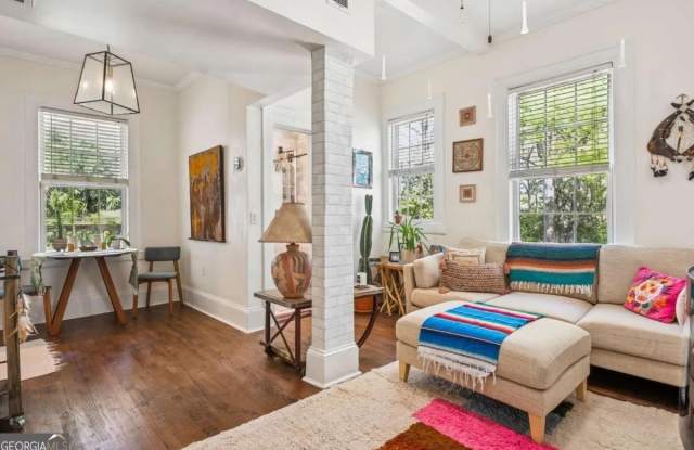 737 Barnett Street Northeast