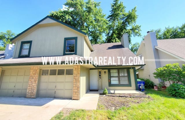 12809 W 92nd Pl - 12809 West 92nd Place, Lenexa, KS 66215