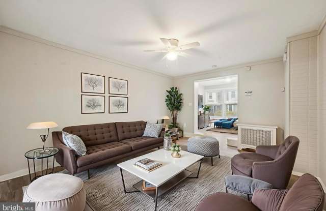 Photo of 6619 GUYER Avenue unit: 1