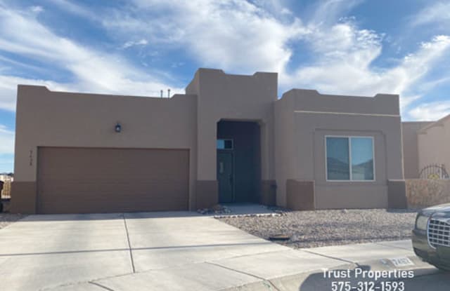 7452 Sierra Linda Ct - 7452 Sierra Linda Ct, Las Cruces, NM 88012