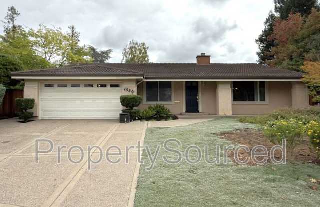 1550 Naples Ct