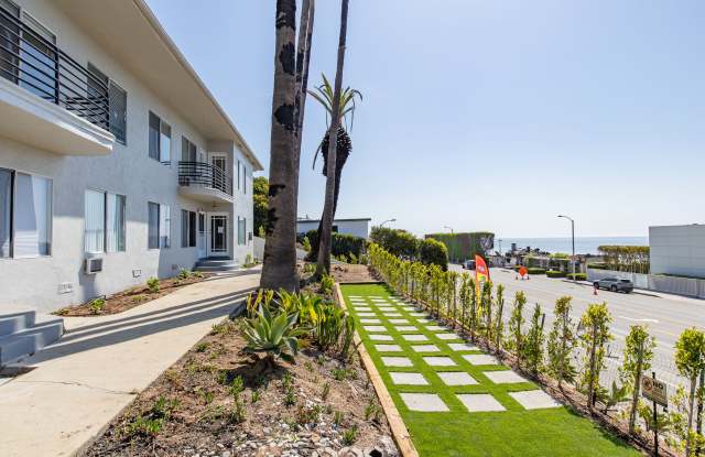 Malibu Cove Apartments