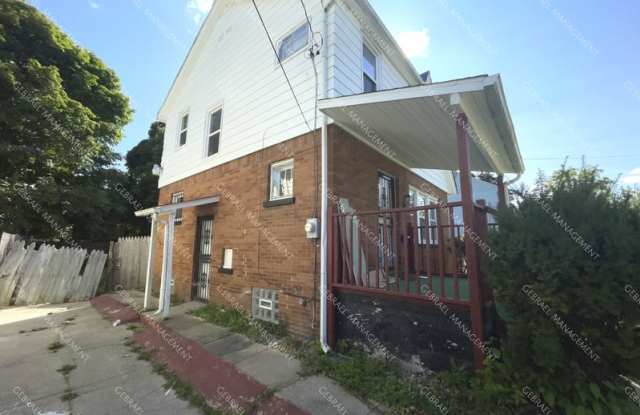 326 E Dartmouth St.