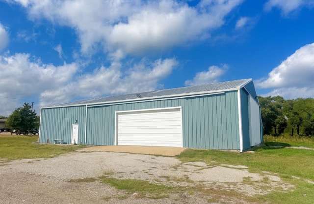 Photo of 760 E Quinlan Parkway