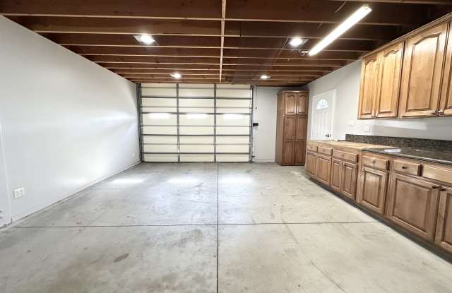 528 East 238th Place