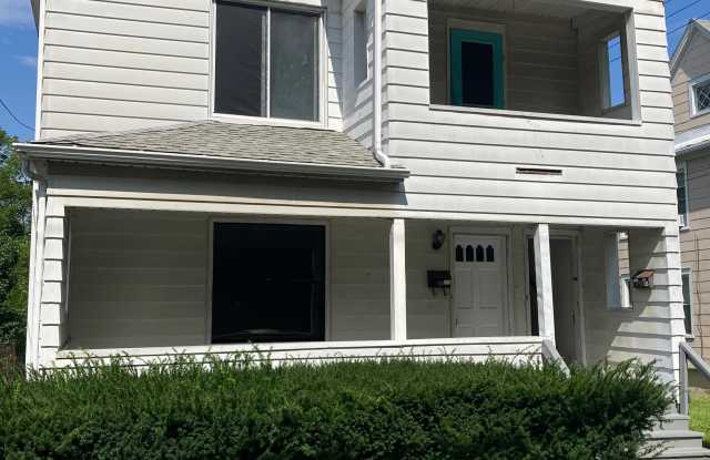 111 Beethoven Street - 1a