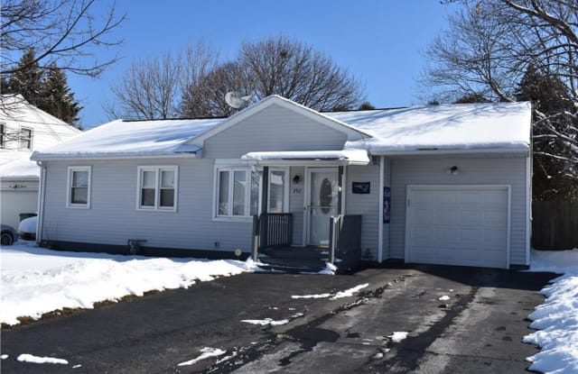 192 Bennett Ave - 192 Bennett Avenue, Irondequoit, NY 14609