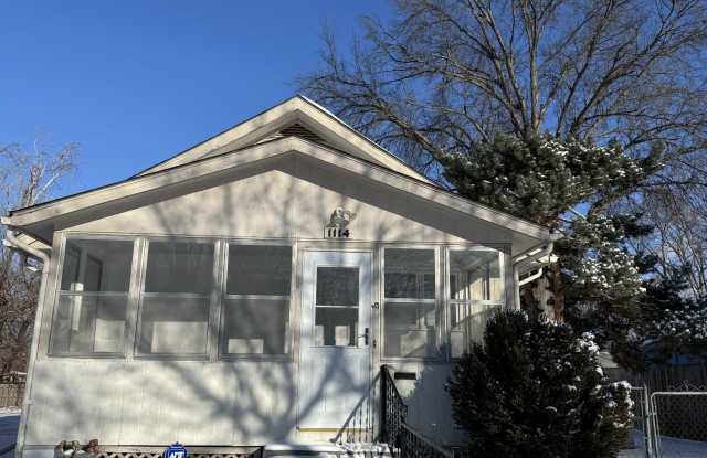 1114 Southwest Plass Avenue