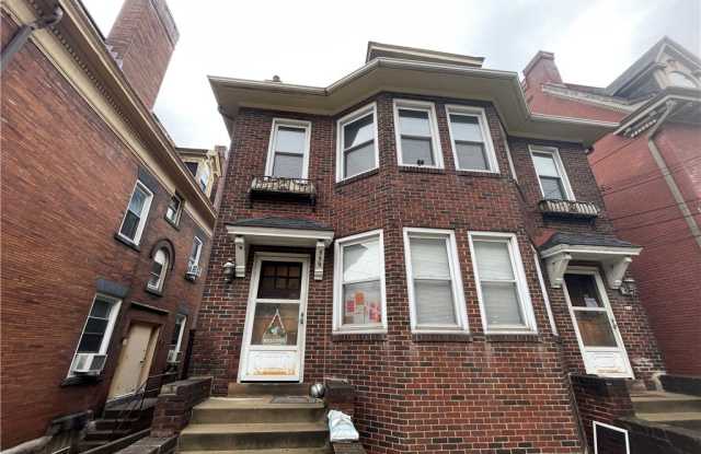 541 S Aiken Ave