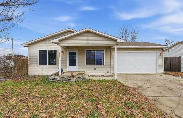 Charming 3 Bed, 1 Bath House in Airway Heights!