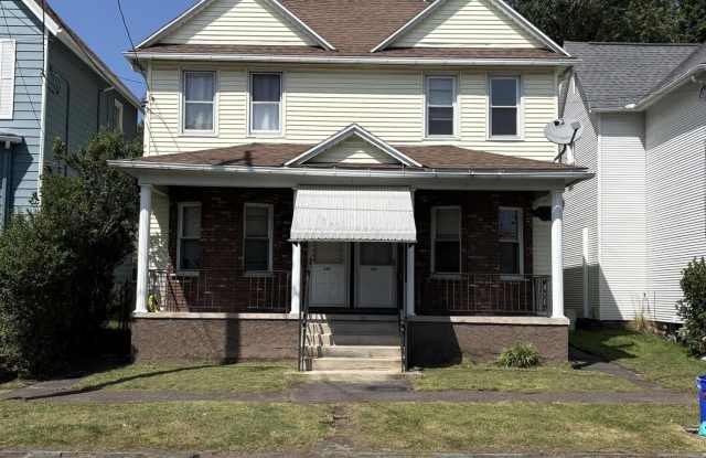 319 New York Street