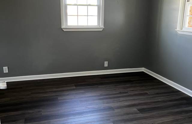 406 North Houston Road - 3