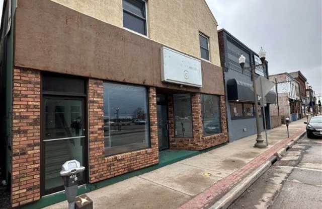 633 S Broadway Street unit: A