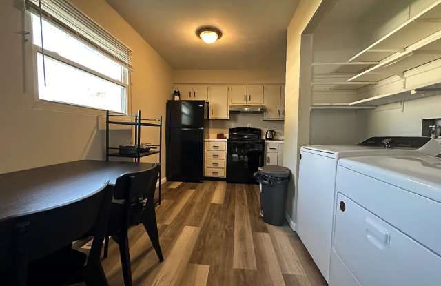 427 East Moneta Avenue