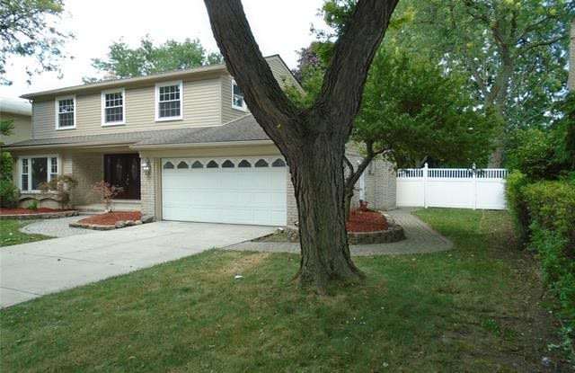 2042 WHITEFIELD Street - 2042 Whitefield Street, Dearborn Heights, MI 48127