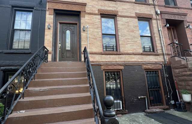 1932 Bergen St