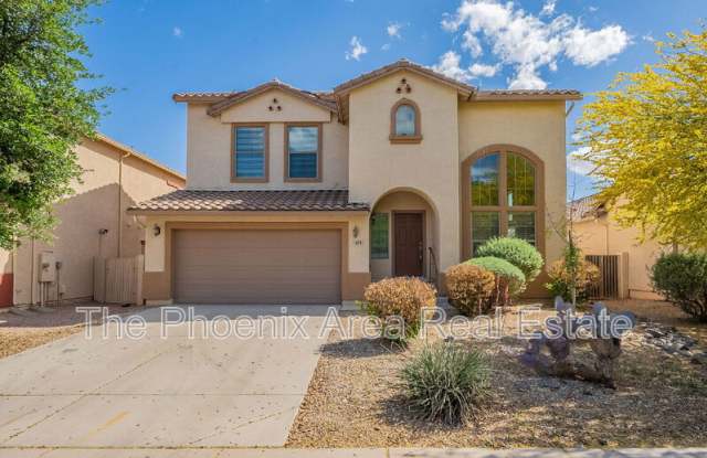 Photo of 671 W Green Tree Dr