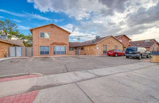 10512 Ashwood Dr