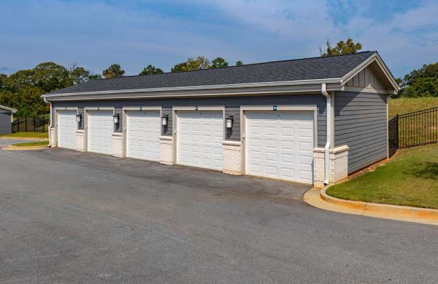 Cove at Covington Center - Apartments & Townhomes