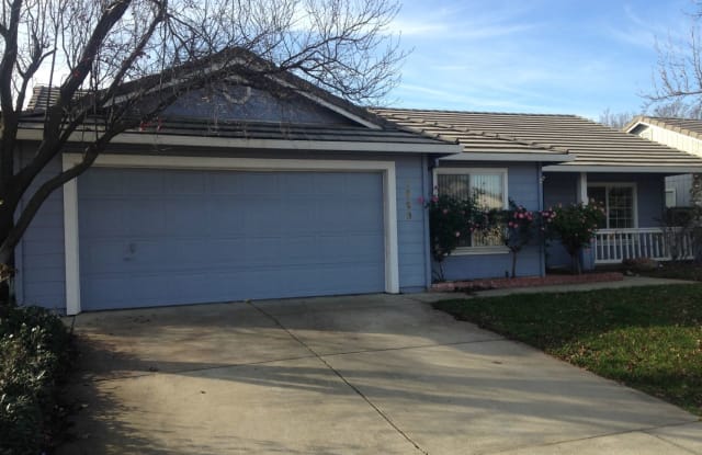 1880 WHISPERING OAKS DR - 1880 Whispering Oaks Drive, Yuba City, CA 95991