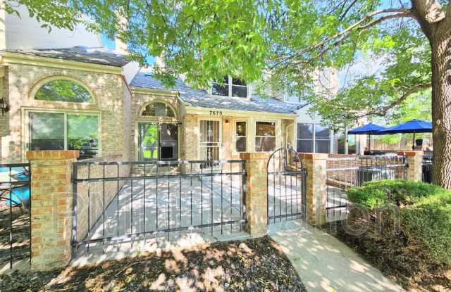 7670 S Cove Cir