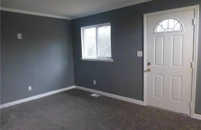 2212 Addison Place NW