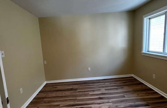 Spacious 5-Bedroom Home for Rent – 158 Fallbrook Street, Carbondale, PA
