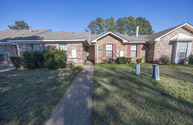 Photo of 510 Hollow Wood Rd.