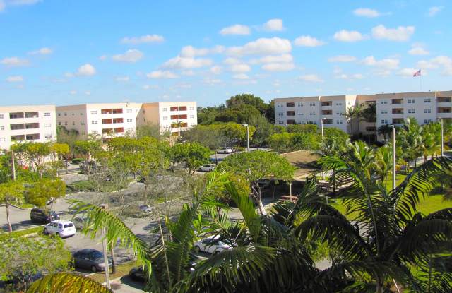 Lakeside Towers