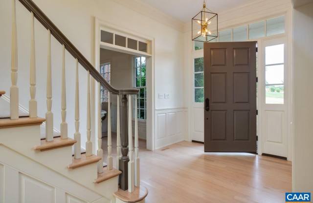 585 RAGGED MOUNTAIN DR