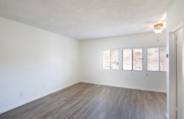 Photo of *OPEN HOUSE: 6/14 10AM-12PM* Studio in Mission Hills + Parking and Storage