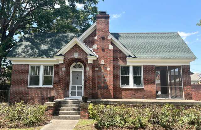 Bungalow in Earlewood