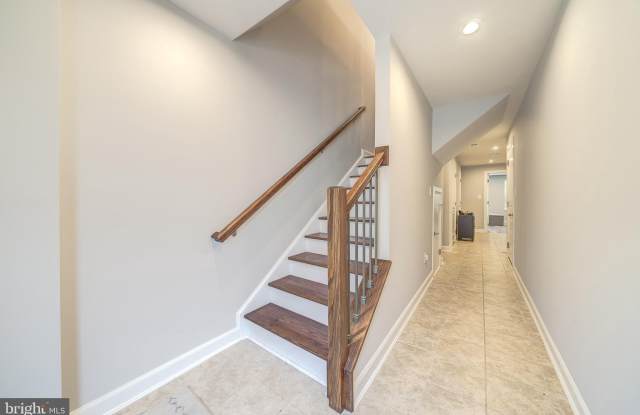 9263 WOOD VIOLET COURT