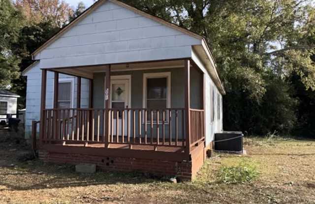 Photo of 501 West Mauldin Street