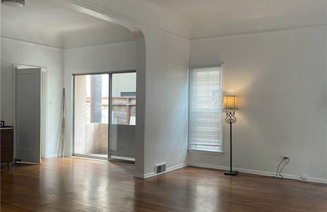 1212 S Citrus Avenue S