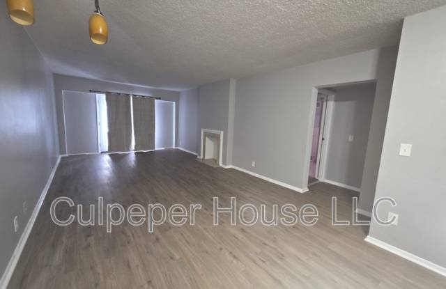 4102 Garden Estates, Unit 4