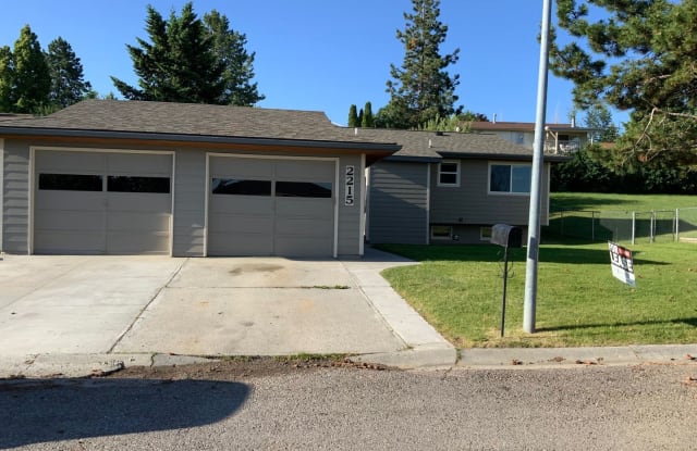 2215 E Crescent Dr - 2215 East Crescent Drive, Missoula, MT 59803