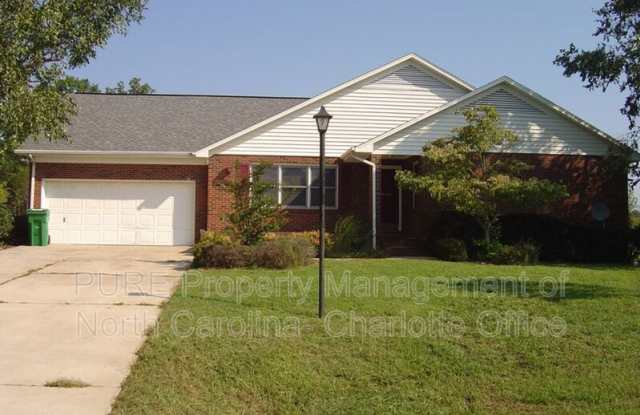 18801 Bluff Point Rd