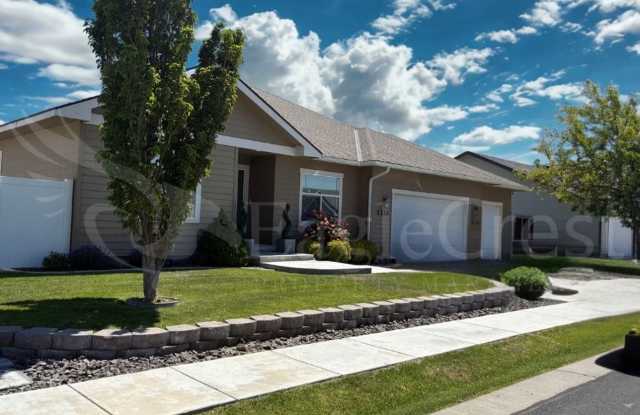 Photo of Three Bedroom Single Family Home located in new Hermiston Development