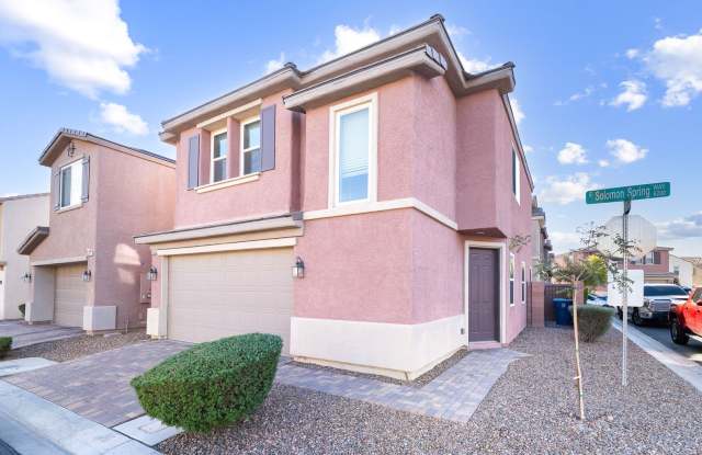 Photo of STUNNING 3 BEDROOM HOME FOR RENT!