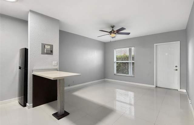 1503 Northeast 4th Court