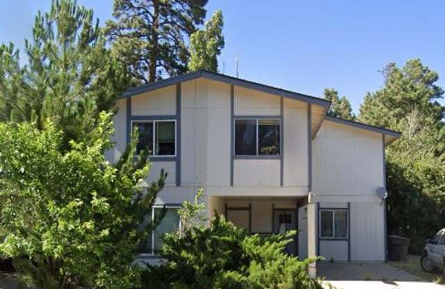 (LEASE PENDING) $2,125 - 3 Bedroom/1.5 Bath and Backyard. Christmas Tree Estates.