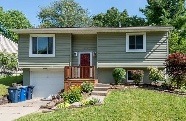 2135 Winewood Ave - Available 06/10/24 - 2135 Winewood Avenue, Ann Arbor, MI 48103