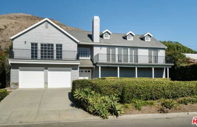 31763 Cottontail Ln