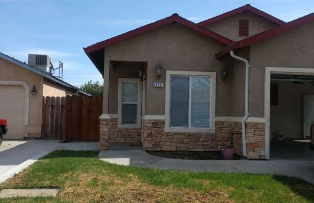 Huge 4-bedroom single story home