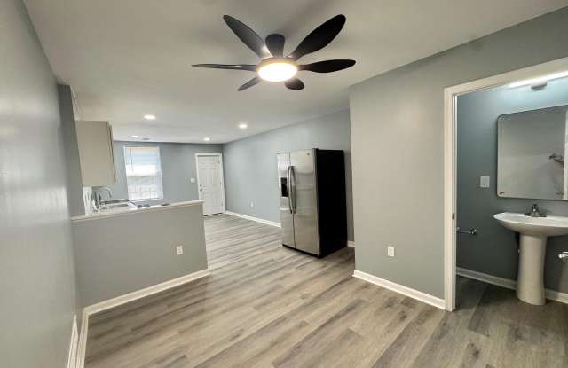 2417 LAURETTA Avenue