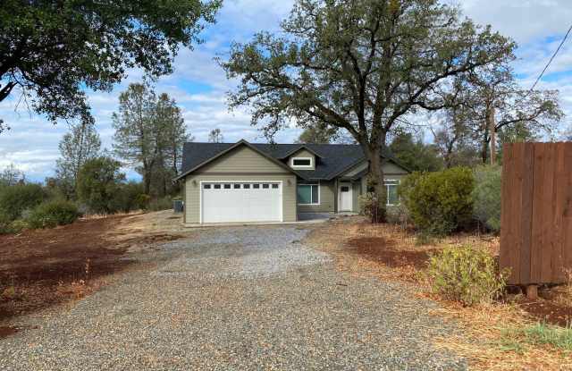 7590 Hopeful Place - 7590 Hopeful Pl, Shasta County, CA 96007