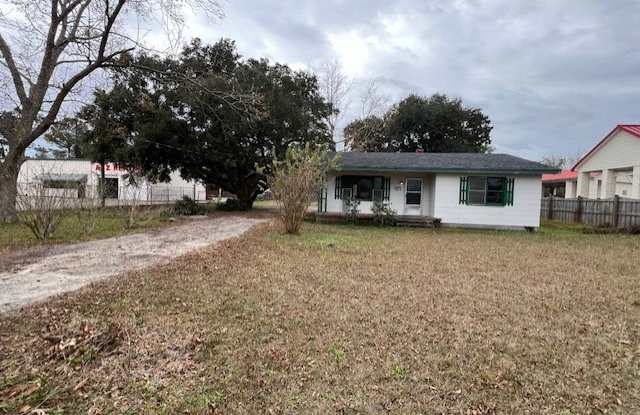 409 Village Road Northeast